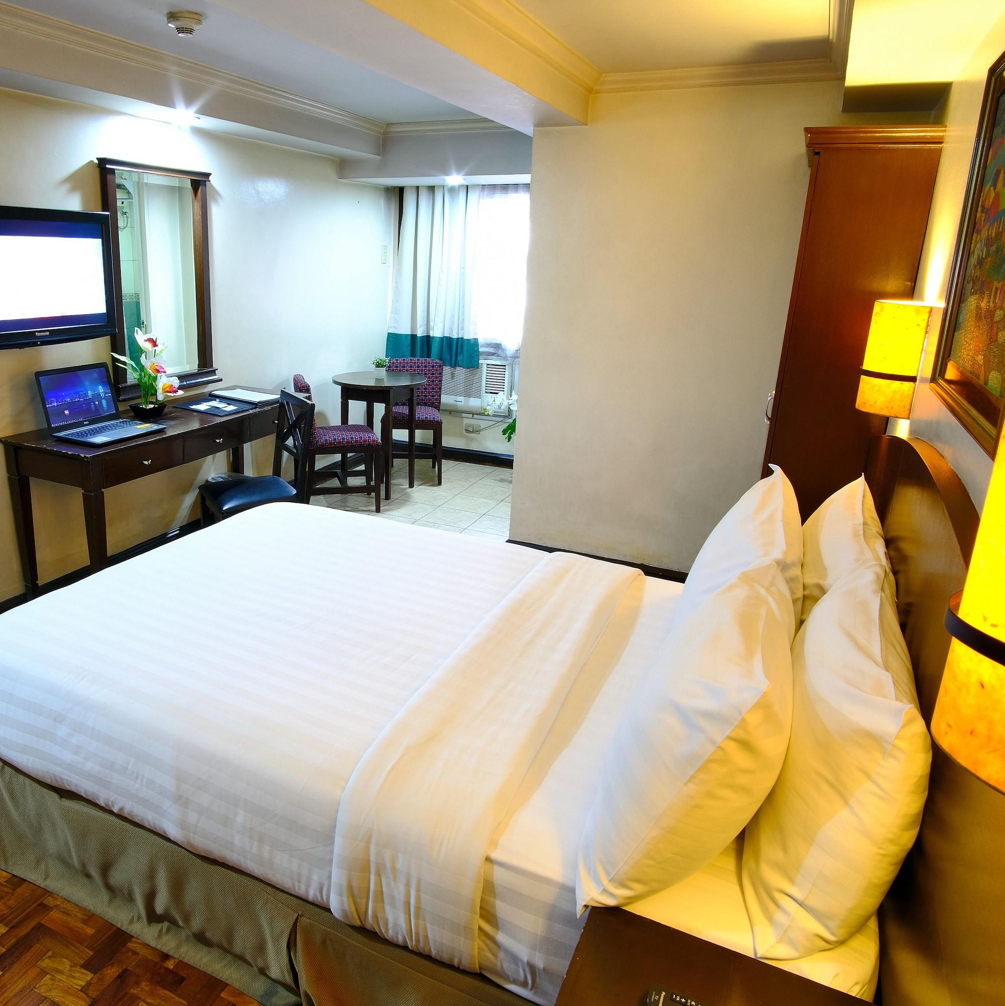 Fersal Hotel - Манила Экстерьер фото