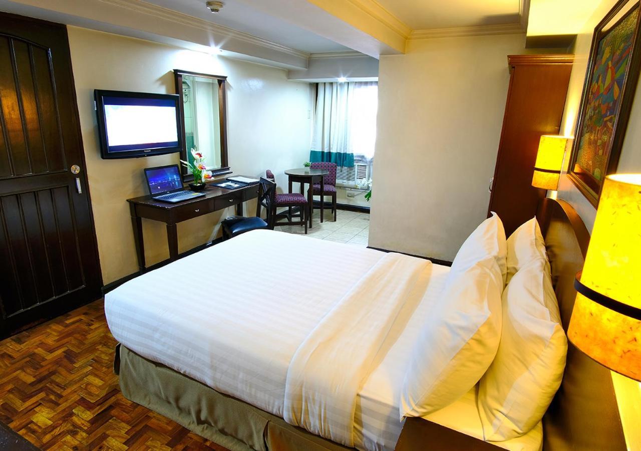 Fersal Hotel - Манила Экстерьер фото
